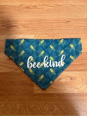 Over Collar Slide On Pet Dog Blue Bandana Honey  Bees “Bee Kind” Medium 10” Long
